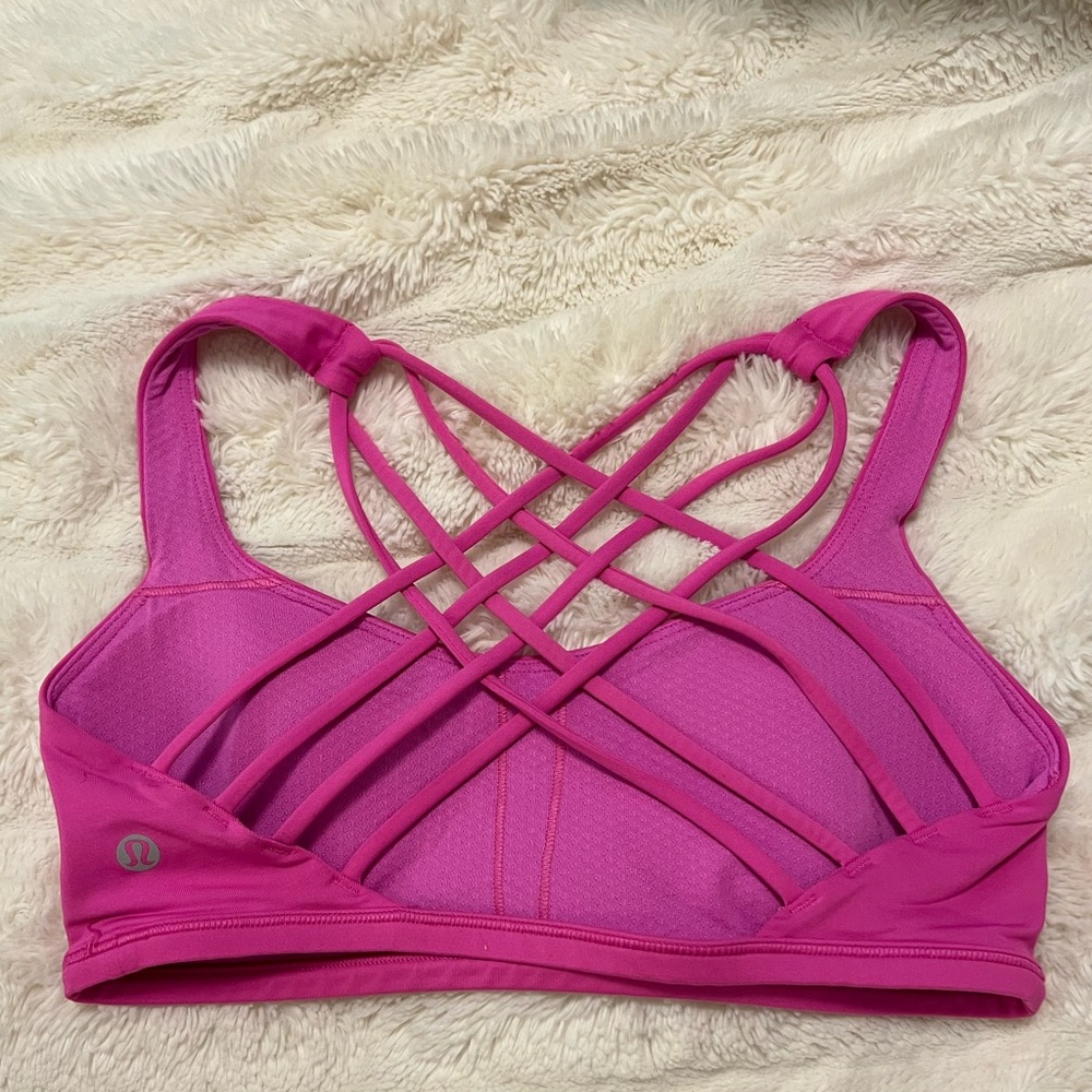 LULULEMON Free to Be Bra